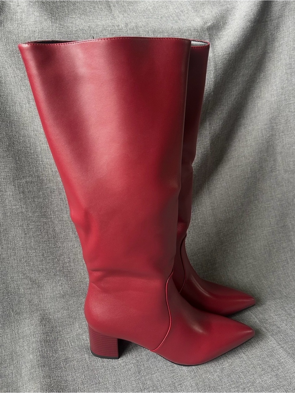 Women’s Knee High Block Heel Burgundy Boots